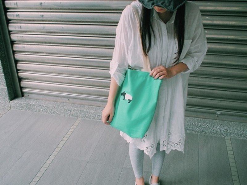 hairmo. Malayan tapir dorsal dual portable shoulder bag - Green Lake - กระเป๋าแมสเซนเจอร์ - วัสดุอื่นๆ สีเขียว