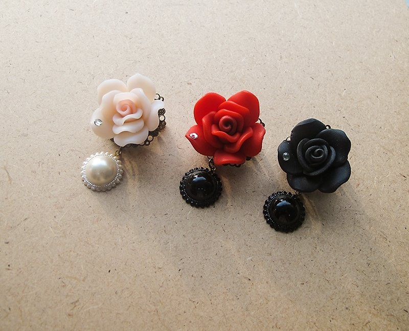 Mimi &amp; Gogo + Classical Rose Brooch - Brooches - Other Metals Multicolor