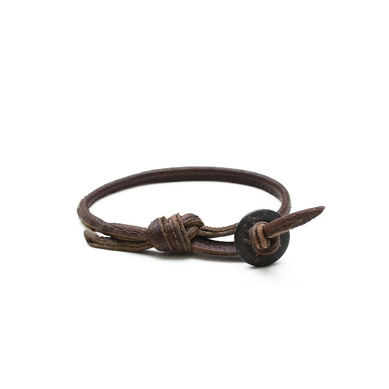 【手工娘子漢】椰殼定律 咖啡色羊皮+椰殼片 手環 - Bracelets - Genuine Leather Brown