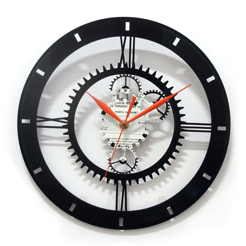 Roman numeral gear vinyl clock - นาฬิกา - วัสดุอื่นๆ สีดำ