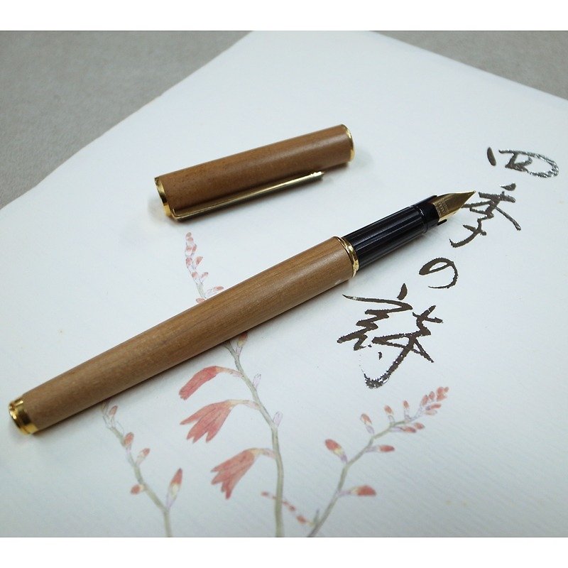 Indian Laoshan sandalwood pen [general pen] exquisite leather pen box gift packaging - ปากกาหมึกซึม - ไม้ สีนำ้ตาล