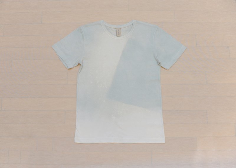 減簡手制/childish手工染製T-shirt - Women's T-Shirts - Other Materials Gray