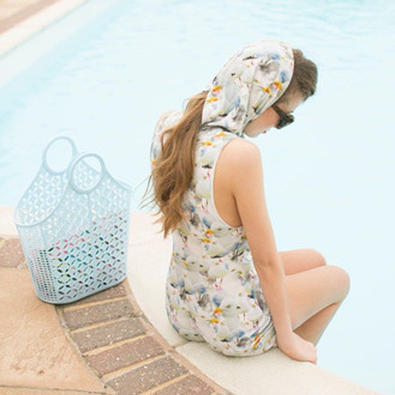 Light 雅艾格妮丝. AGNES / BETY British environmental barrel jelly portable basket <Sun Jellies> - Handbags & Totes - Other Materials Blue