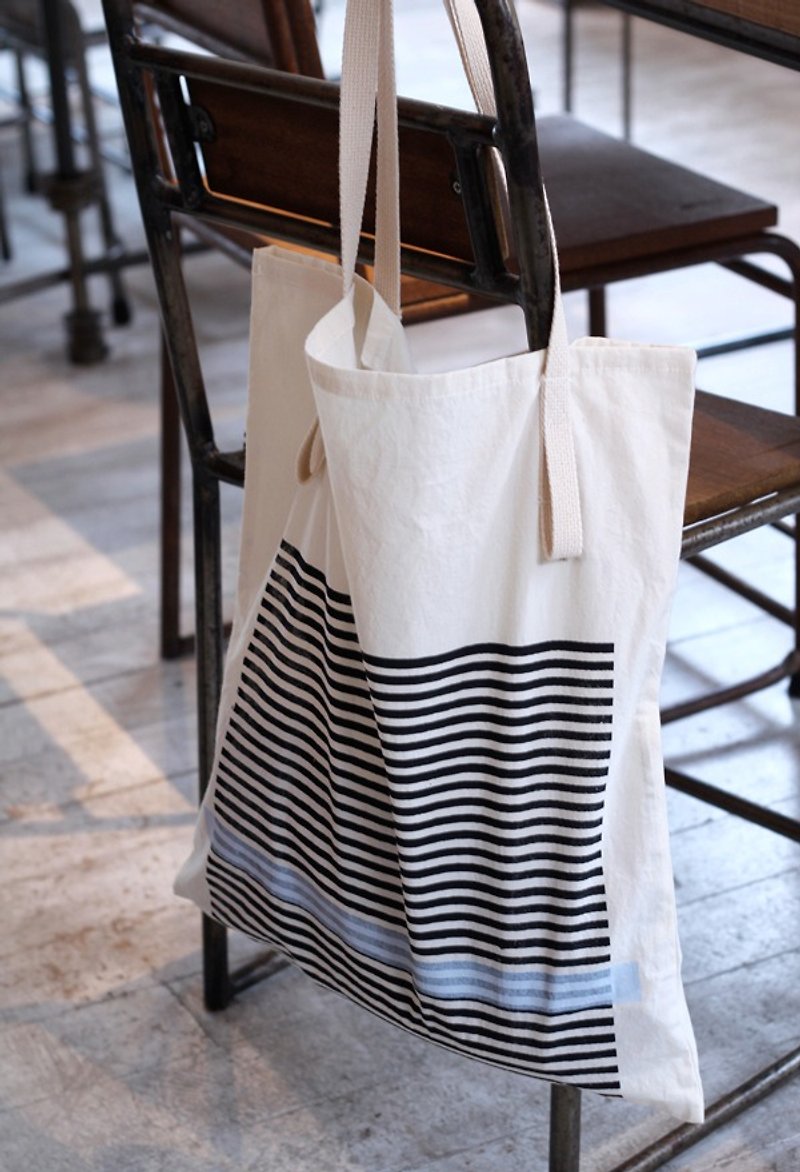 Squid ink pasta ◆ Shopping bags - Messenger Bags & Sling Bags - Other Materials Black