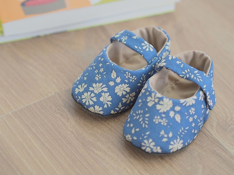 British classic blue baby shoes - รองเท้าเด็ก - วัสดุอื่นๆ สีน้ำเงิน