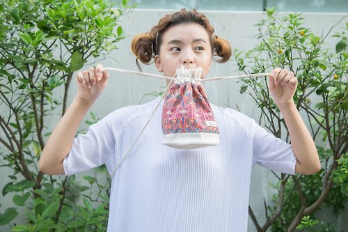 #Turquoise 特菓子 藝妓 / 粉 圖騰 / 多用途 水桶包 束口包 收納包