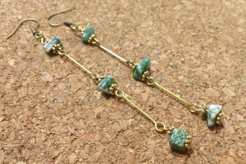 Princess earrings ~ auspicious Bronze green lake natural stone - ต่างหู - วัสดุอื่นๆ สีเขียว