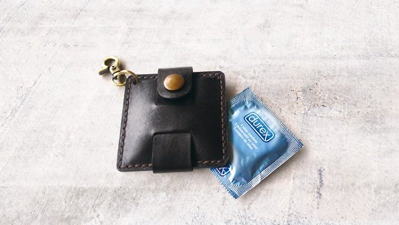 Condom exclusive leather case - อื่นๆ - หนังแท้ สีนำ้ตาล