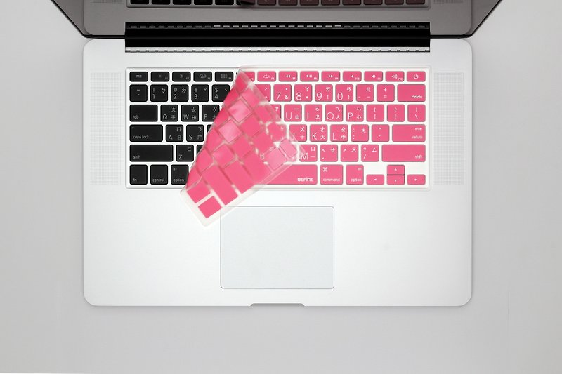 BEFINE 中文鍵盤保護膜(MacBook Pro 15"專用Retina版)-粉底白字 - 平板/電腦保護殼 - 其他材質 粉紅色