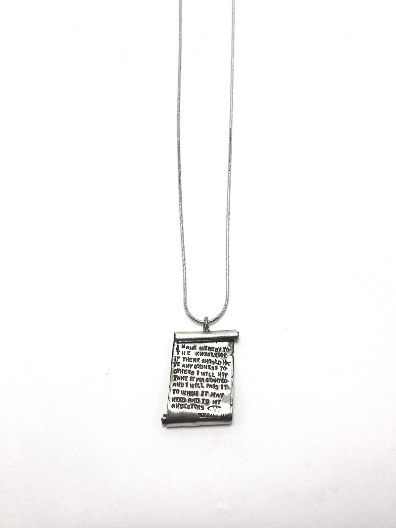 Praying Scroll・Pure Silver Vintage Necklace | Praying Scroll - Necklaces - Other Metals Gray