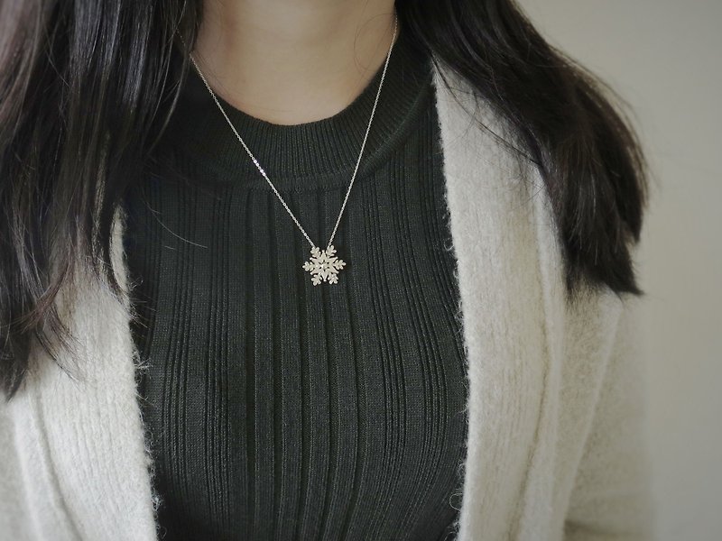 Christmas star snowflake (925 silver necklace) - C percent handmade jewelry - สร้อยคอ - เงินแท้ สีเงิน