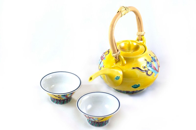 Kurekure Sake set 黃 Cochin Fukuaga - Bar Glasses & Drinkware - Porcelain Yellow