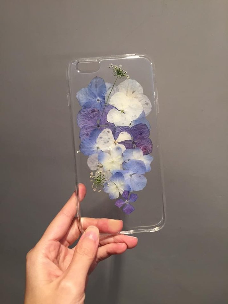 Oone_n_Only Handmade pressed flower phone case - สร้อยติดคอ - พลาสติก 