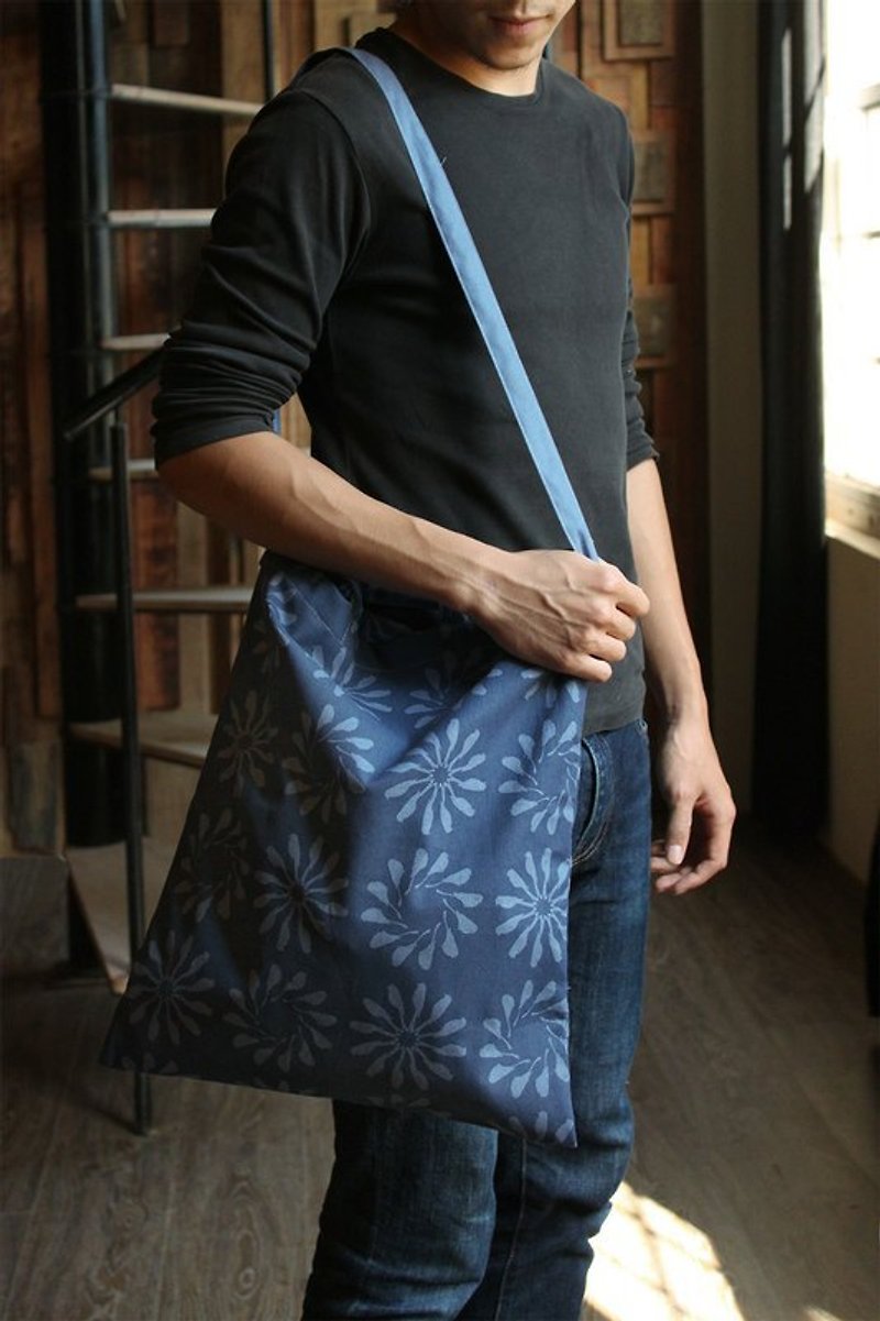 長短把提袋-烏秋圈圈/牛仔藍色 - Messenger Bags & Sling Bags - Other Materials Blue
