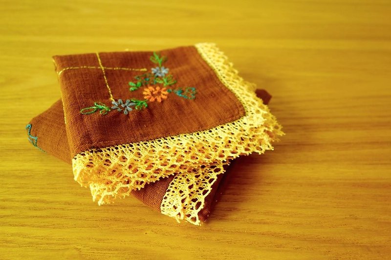Nordic Autumn flower embroider handkerchiefs (a group including 2 small 1 large) - Items for Display - Other Materials Gold