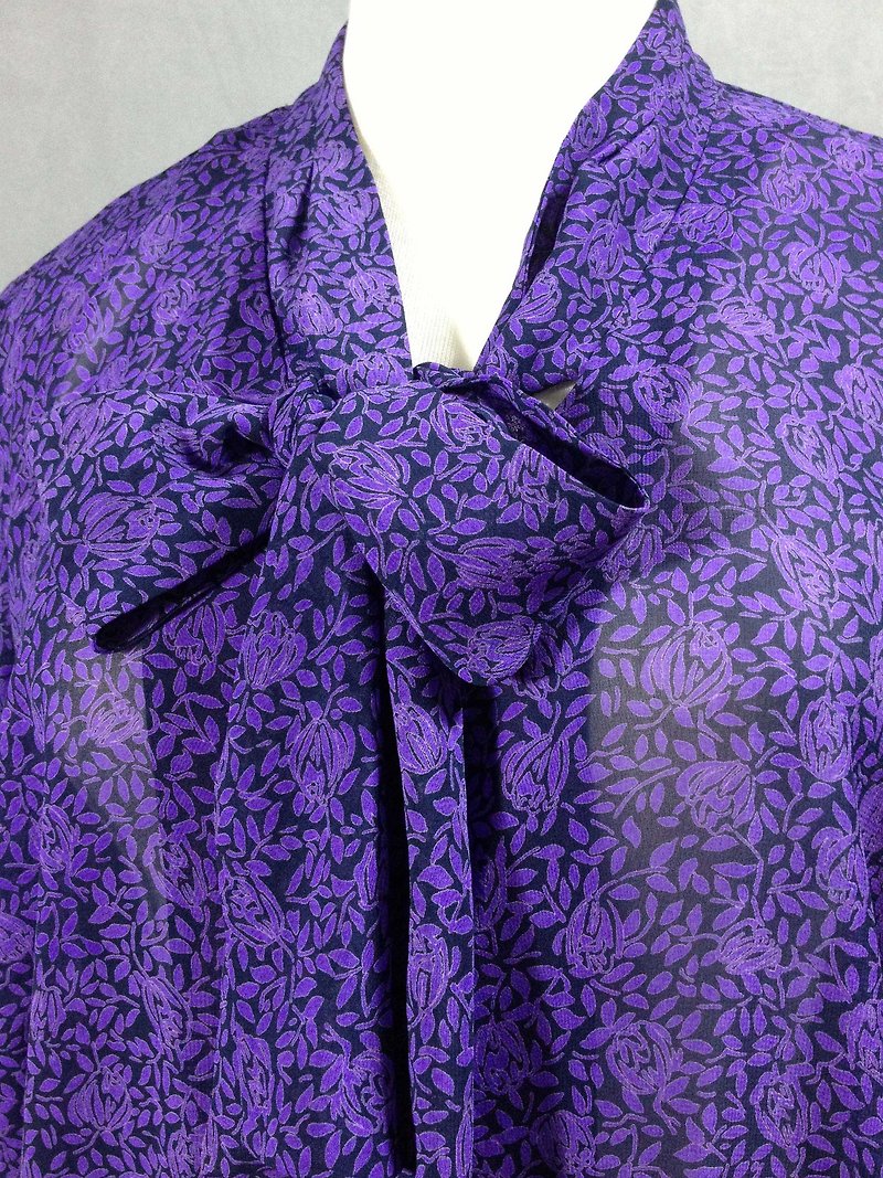 Ping-pong vintage [vintage shirt / tie purple flowers vintage shirt] abroad back to spring flowers retro shirt VINTAGE - Women's Shirts - Other Materials Purple