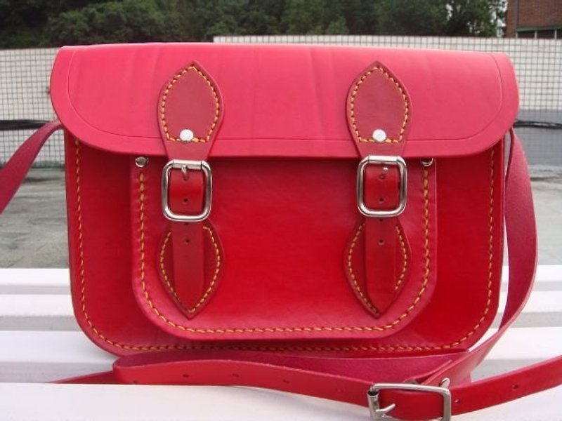 [ISSIS] Retro college style two-tone Cambridge Satchel bag - Other - Genuine Leather 