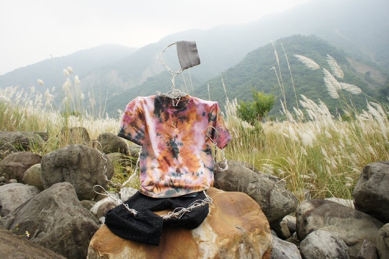 手工染全棉T-shirt 褐色焦糖磚 - 男 T 恤 - 棉．麻 咖啡色