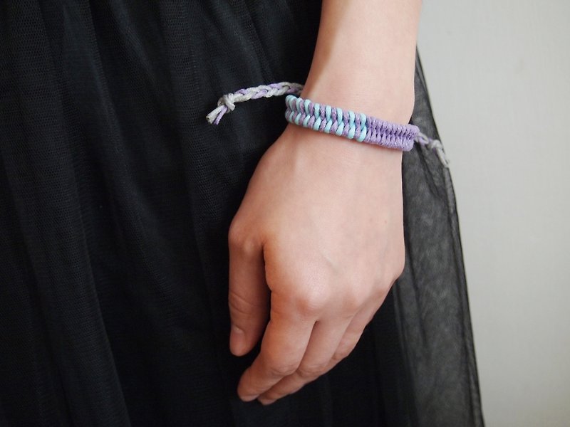 Custom-made hand-knitted lattice Wax thread lucky bracelet ●Made in Hong Kong - สร้อยข้อมือ - วัสดุอื่นๆ สีม่วง