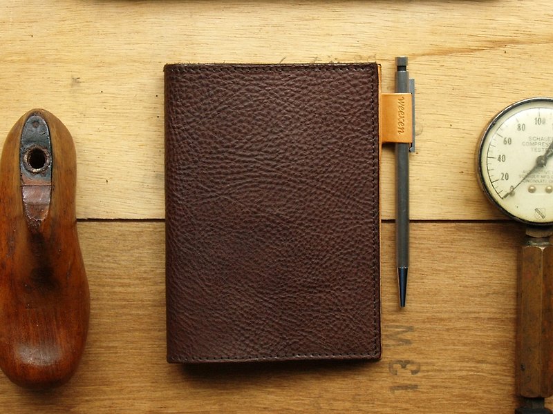 [ weekenlife ] - Leather Book Sleeve A6 ( Custom Name ) - Cowboy Brown - Notebooks & Journals - Genuine Leather Brown