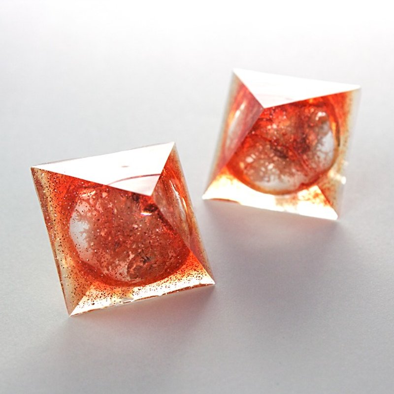 ピラミッドドームピアス(リボンナポリ) - 耳環/耳夾 - 其他材質 橘色