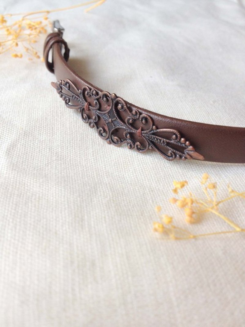 karbitrary﹉ ▲ retro leather bracelet flower - - สร้อยข้อมือ - หนังแท้ สีนำ้ตาล