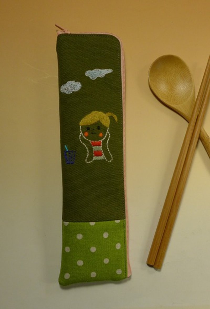 Eating guy*Embroidered eco-friendly chopstick bag (with bamboo spoon/chopsticks) - Chopsticks - Thread 