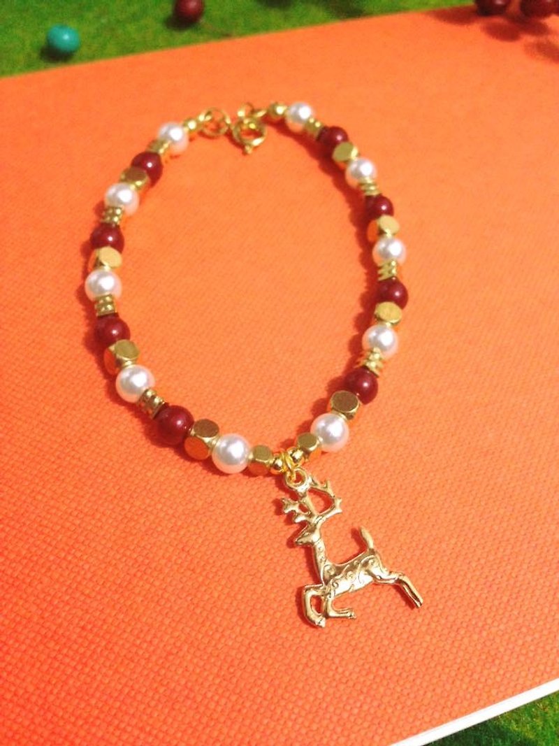 Christmas Day red deer Xmas ◆ ◆ blush burgundy - Swarovski crystal pearl / Bronze/ bracelet bracelet gift custom designs - สร้อยข้อมือ - เครื่องเพชรพลอย สีแดง