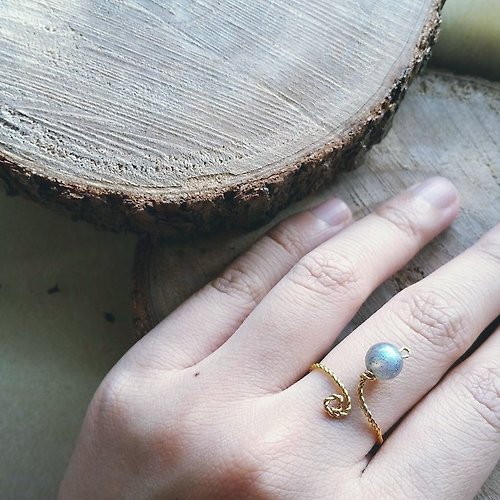 Duck Playground silver-plated/gold-plated ring with labradorite 藍光拉長石 鍍金戒指