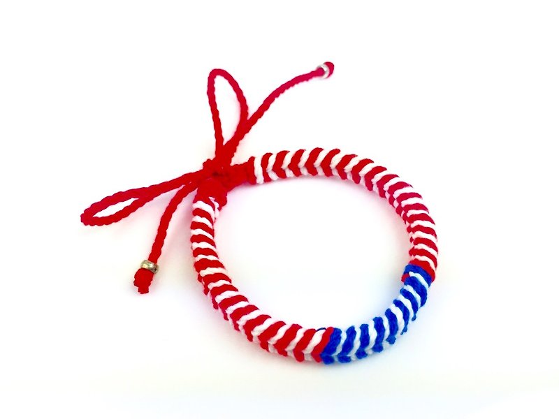 "Red, Blue and White Classic Braided Rope" - สร้อยข้อมือ - ผ้าฝ้าย/ผ้าลินิน สีแดง