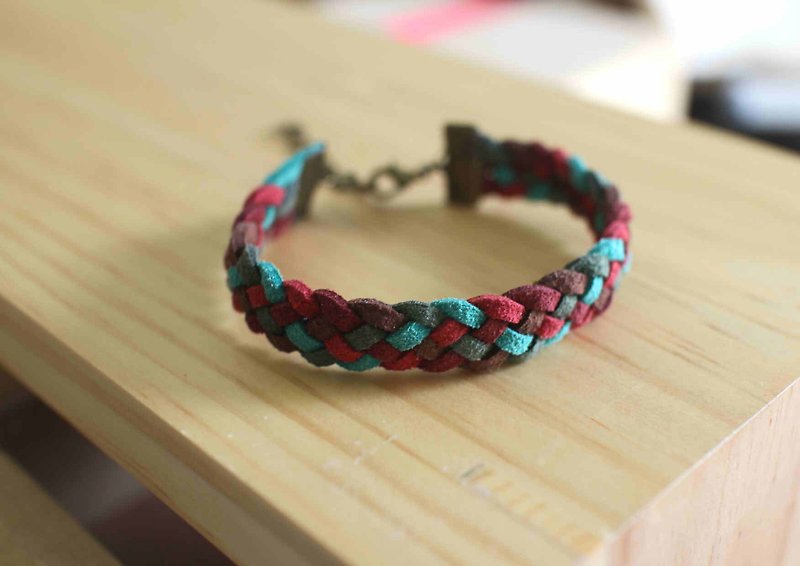 hand made bracelet-- korean synthetic leather【Wolf Song】 - Bracelets - Genuine Leather Multicolor