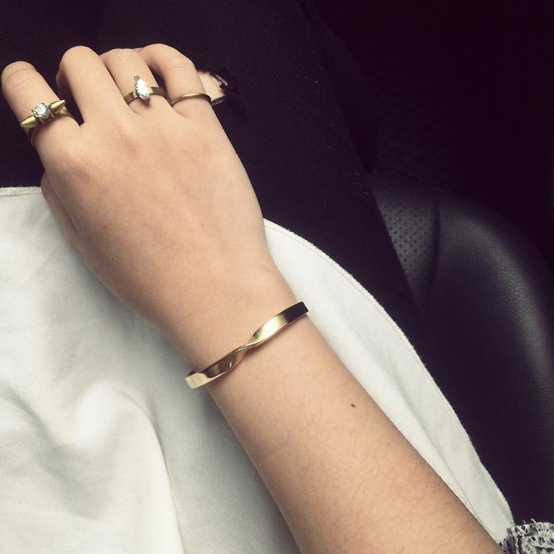 [Orange] MUCHU Mu simplicity. Reverse brass bracelet (5mm) SB033 - Bracelets - Other Metals Gold