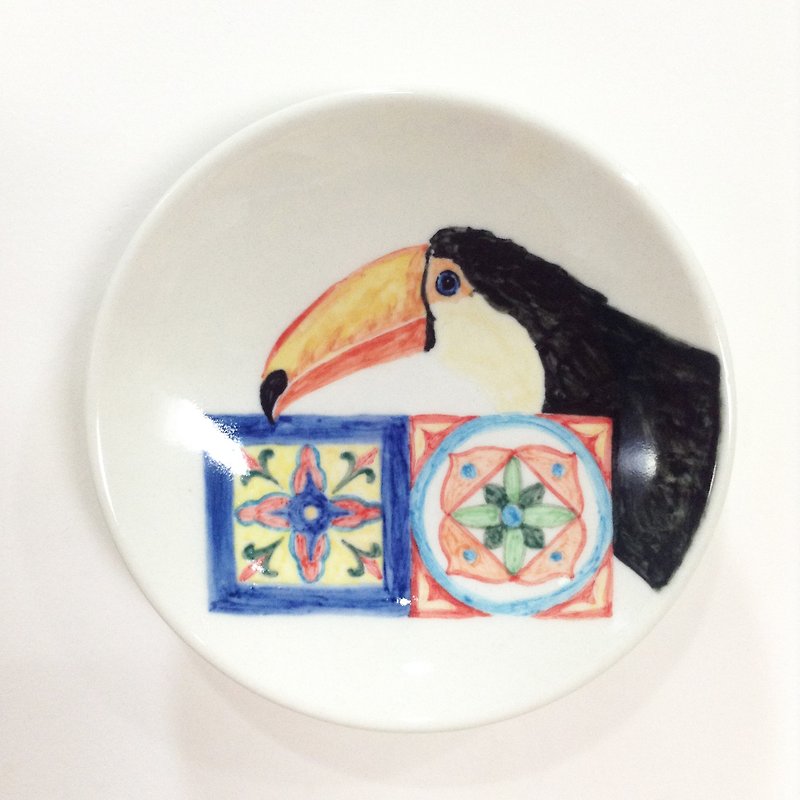 Toucan Love Tiles-Hand-painted Parrot Small Dish - จานเล็ก - วัสดุอื่นๆ หลากหลายสี