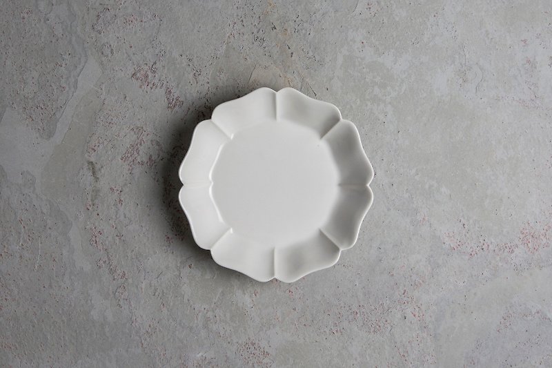 Magnetic today JICON octagonal round flower / deep dish - Small Plates & Saucers - Other Materials White