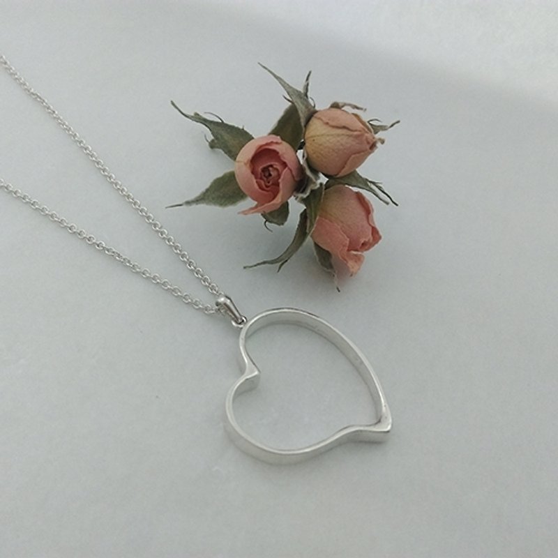 Jiyue. Heart has its own sterling silver love necklace - สร้อยคอ - โลหะ สีเงิน