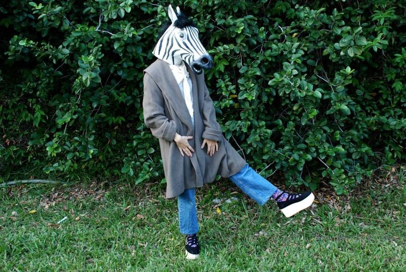 {:::Giraffe 長頸鹿人:::}_灰駝色古著大衣 - 女大衣/外套 - 其他材質 咖啡色
