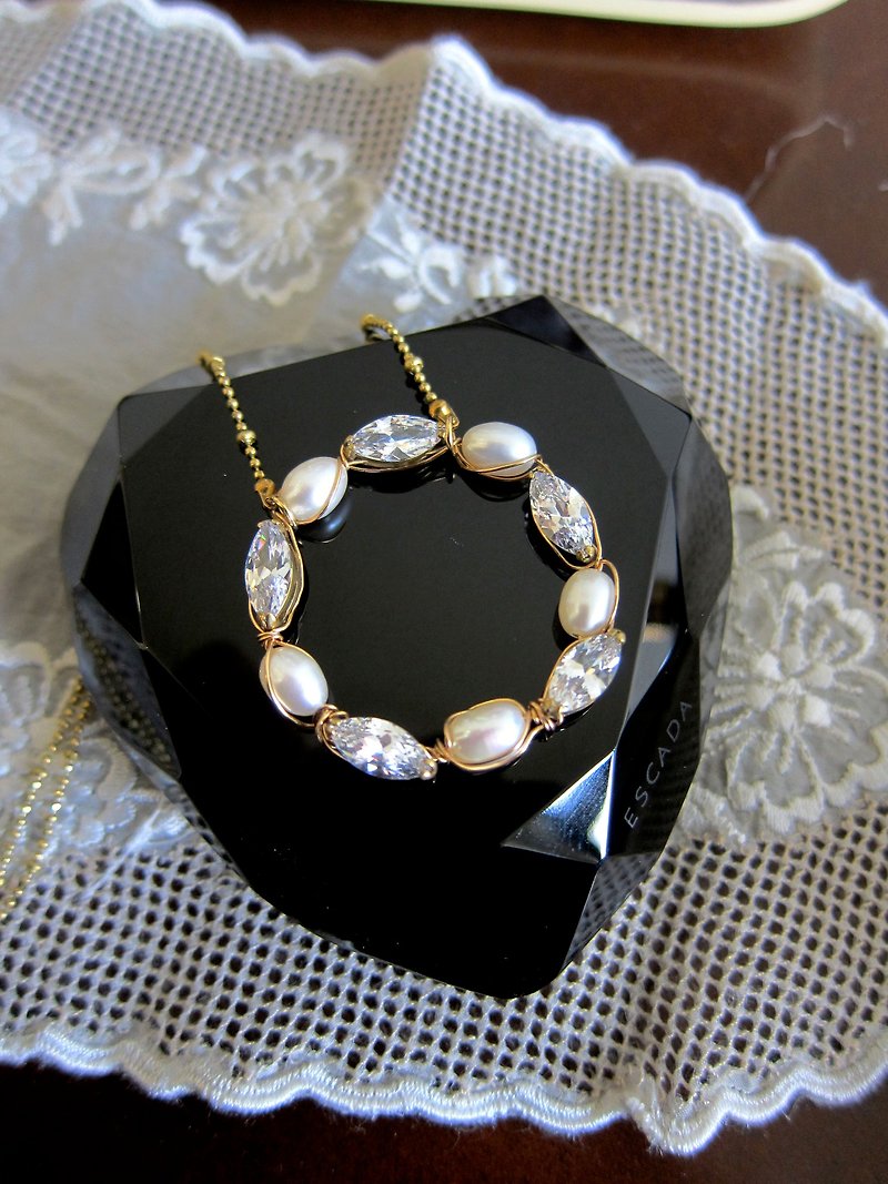 ∴Minertés = pearl, Stone, Bronze circle necklace = ∴ - สร้อยคอ - เครื่องเพชรพลอย ขาว