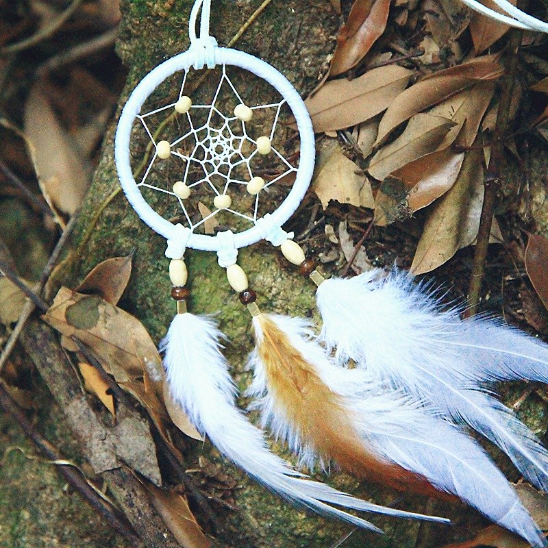 ESCA • DreamCatcher handmade dream catcher-necklace (white) - Necklaces - Other Materials White