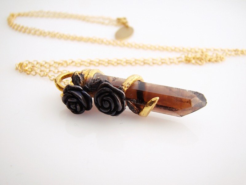 Brass roses pendant with smoky quartz stone and oxidized antique color - Necklaces - Other Metals 