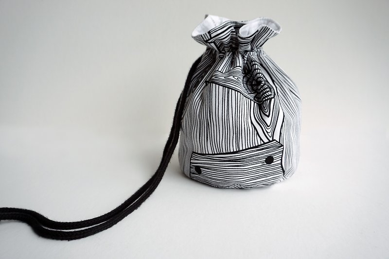 Extradimensional bucket bag - shoulder bag - Oblique Backpack - Messenger Bags & Sling Bags - Other Materials Black