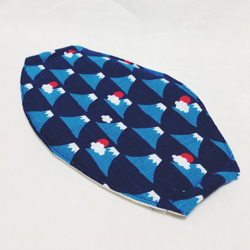 ::瀏海樹:: 冬季鋪棉口罩＿經典富士山（現貨供應中） - 眼罩 - 其他材質 藍色