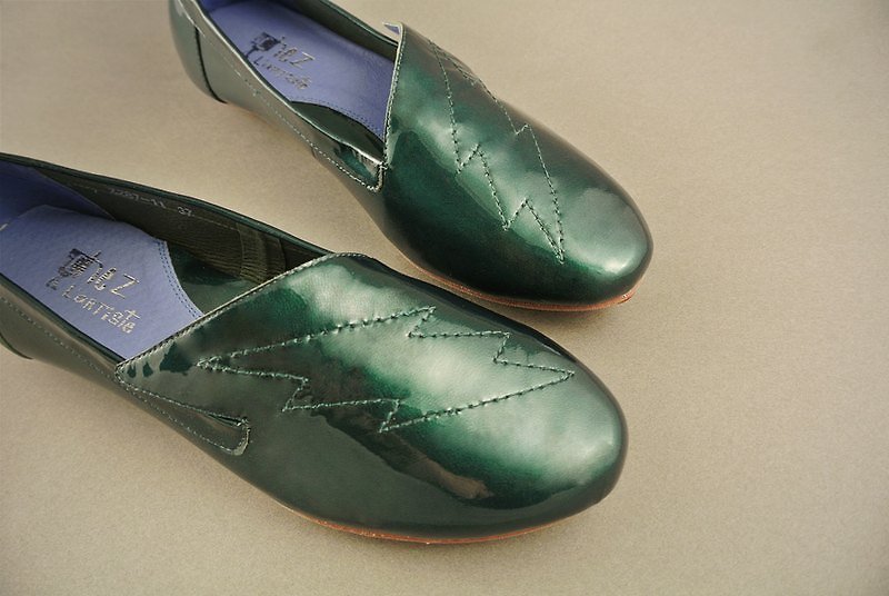 五秒後開門。軟羊漆皮一腳穿走路平底鞋。　(綠) 大方出走。 - Women's Casual Shoes - Genuine Leather 