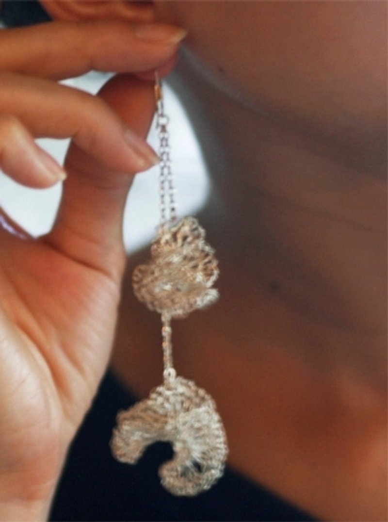 <Blossoms II > silver wire weaving jewellery - Earrings & Clip-ons - Silver Silver