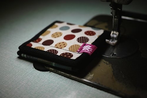 VK Design 點點簡易型防水皮夾 Polka dots wallet