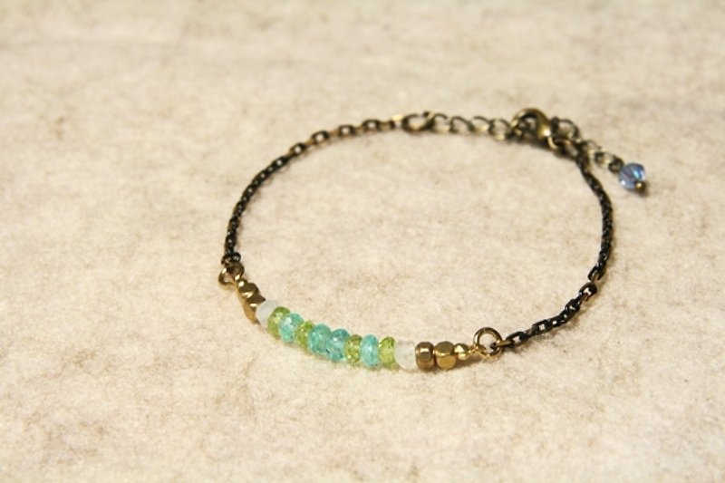 [Ofelia arts & amp; crafts] Natural Stone - Natural Peridot Moonstone Bracelet x x apatite [J25-Monster] - Bracelets - Gemstone Green