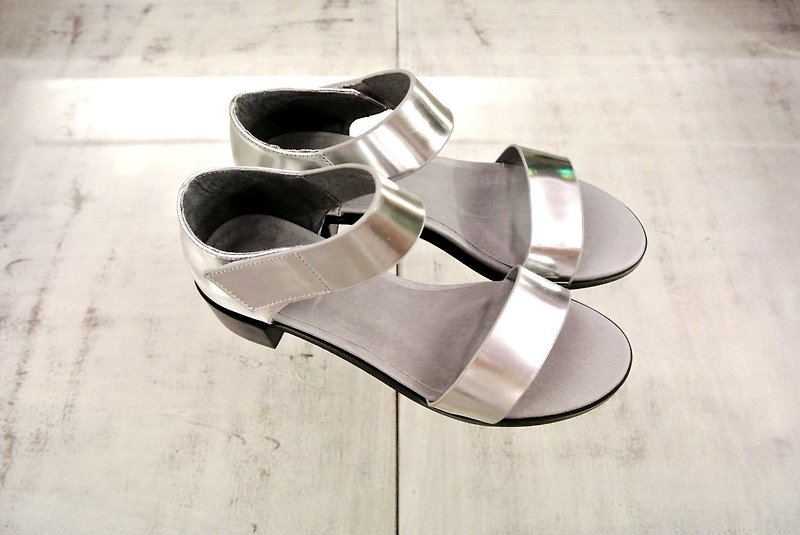 Drawings # 937 # minimalist double with low-heeled sandals / mirror silver - รองเท้ารัดส้น - หนังแท้ หลากหลายสี