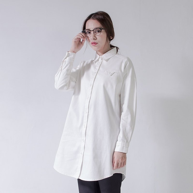 SUMI Vintage Long white boyfriend shirt _5AF011_ - เสื้อเชิ้ตผู้หญิง - ผ้าฝ้าย/ผ้าลินิน ขาว