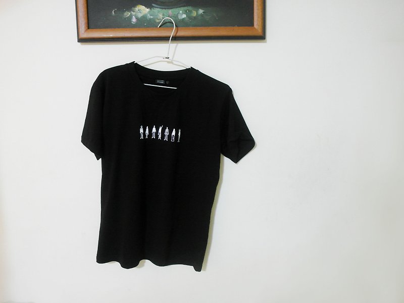 渺渺眾人-中性Tee(黑/白) - 中性衛衣/T 恤 - 其他材質 黑色