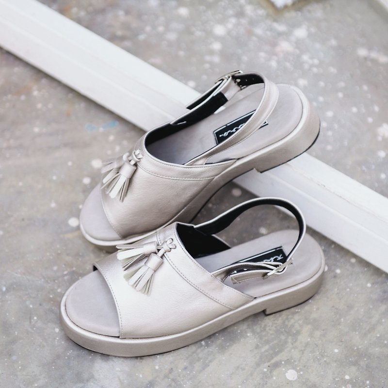 Tassel Platform shoes - Metallic - รองเท้าลำลองผู้หญิง - หนังแท้ สีเทา