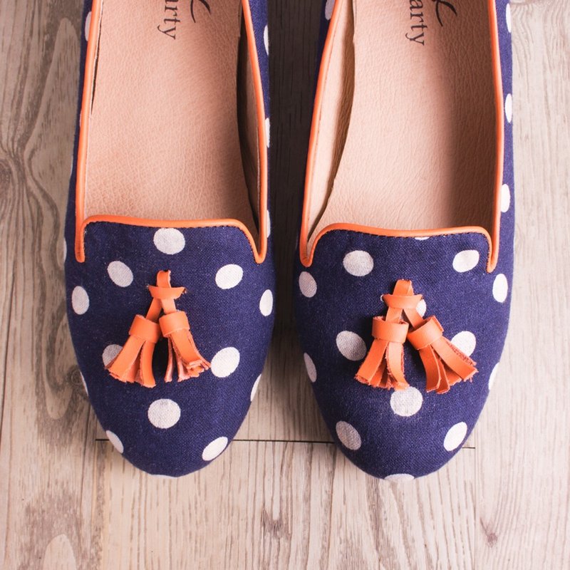 [Spot No. 23.5] Japanese and blueberry fruit dot shoes / handmade custom / Japanese cloth - รองเท้าลำลองผู้หญิง - วัสดุอื่นๆ 